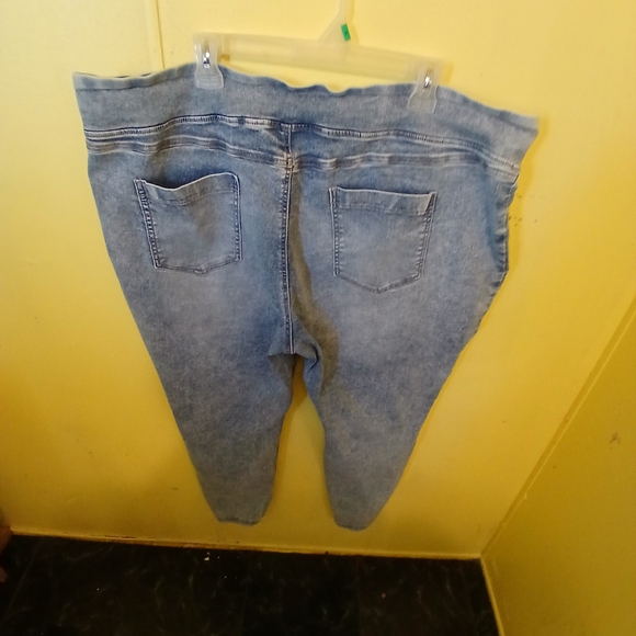 Women's Blue Denim Jeans - Picture 8 of 10